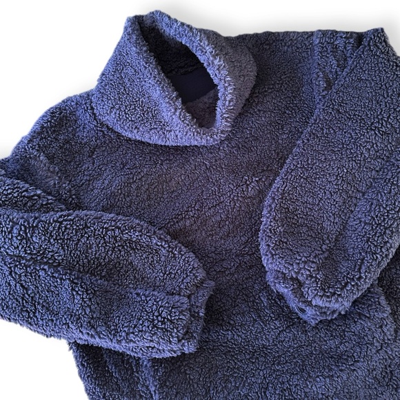 Lululemon • Warmth Restore Long Pullover
Night Sea - Picture 6 of 12